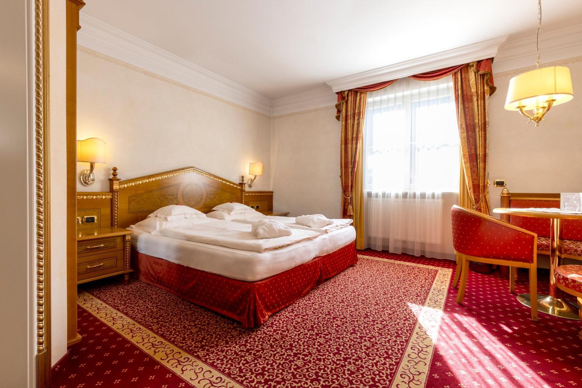 Cityhotel Goldener Adler B&B Κιούζα Εξωτερικό φωτογραφία