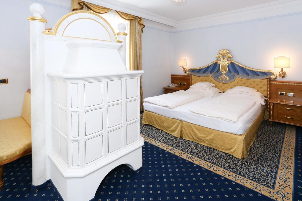 Cityhotel Goldener Adler B&B Κιούζα Εξωτερικό φωτογραφία
