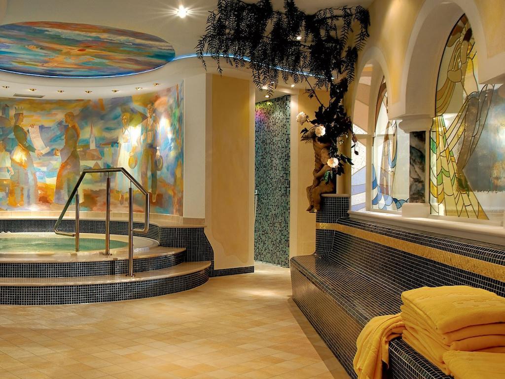 Cityhotel Goldener Adler B&B Κιούζα Εξωτερικό φωτογραφία
