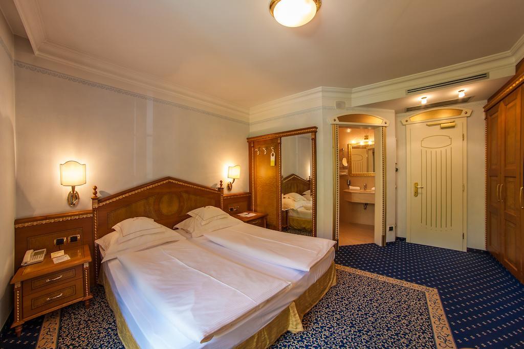 Cityhotel Goldener Adler B&B Κιούζα Δωμάτιο φωτογραφία