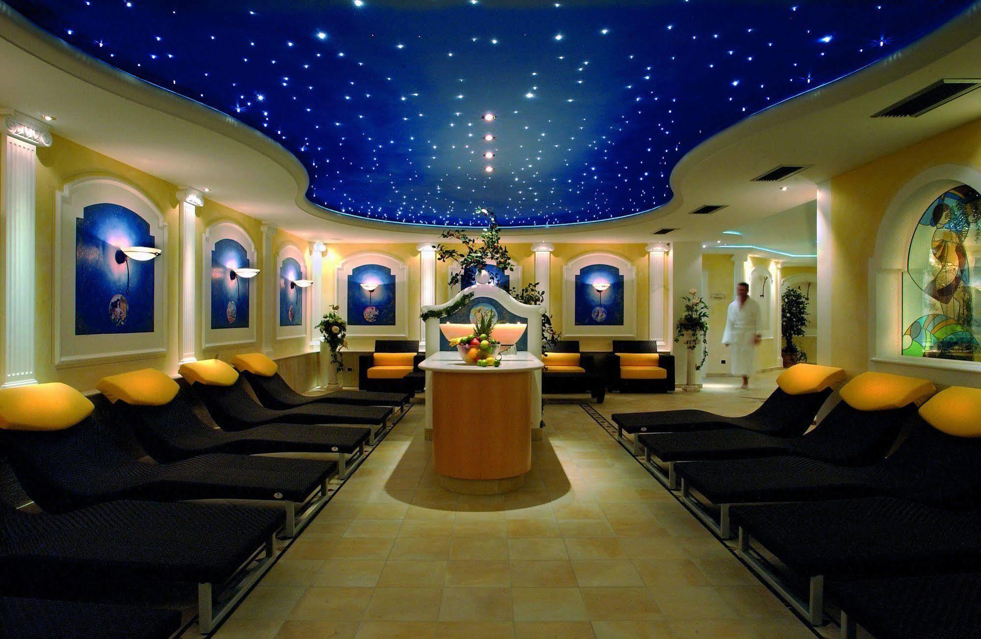 Cityhotel Goldener Adler B&B Κιούζα Εξωτερικό φωτογραφία